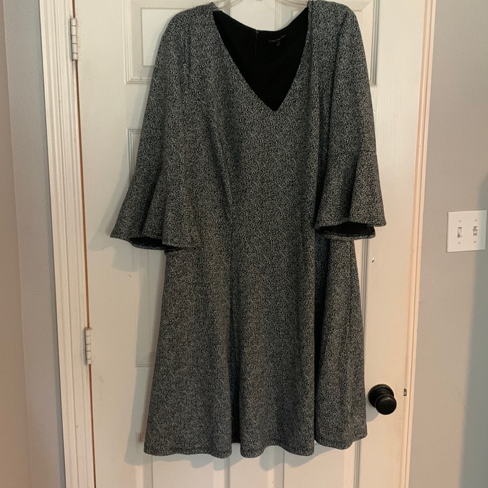 Back and white bell sleeves lane Bryant dress size 26/28